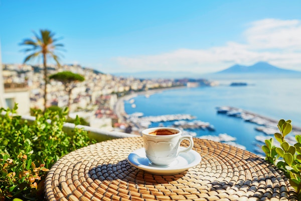 Gettyimages 622452230 Italia Campania Vesuv Napoli